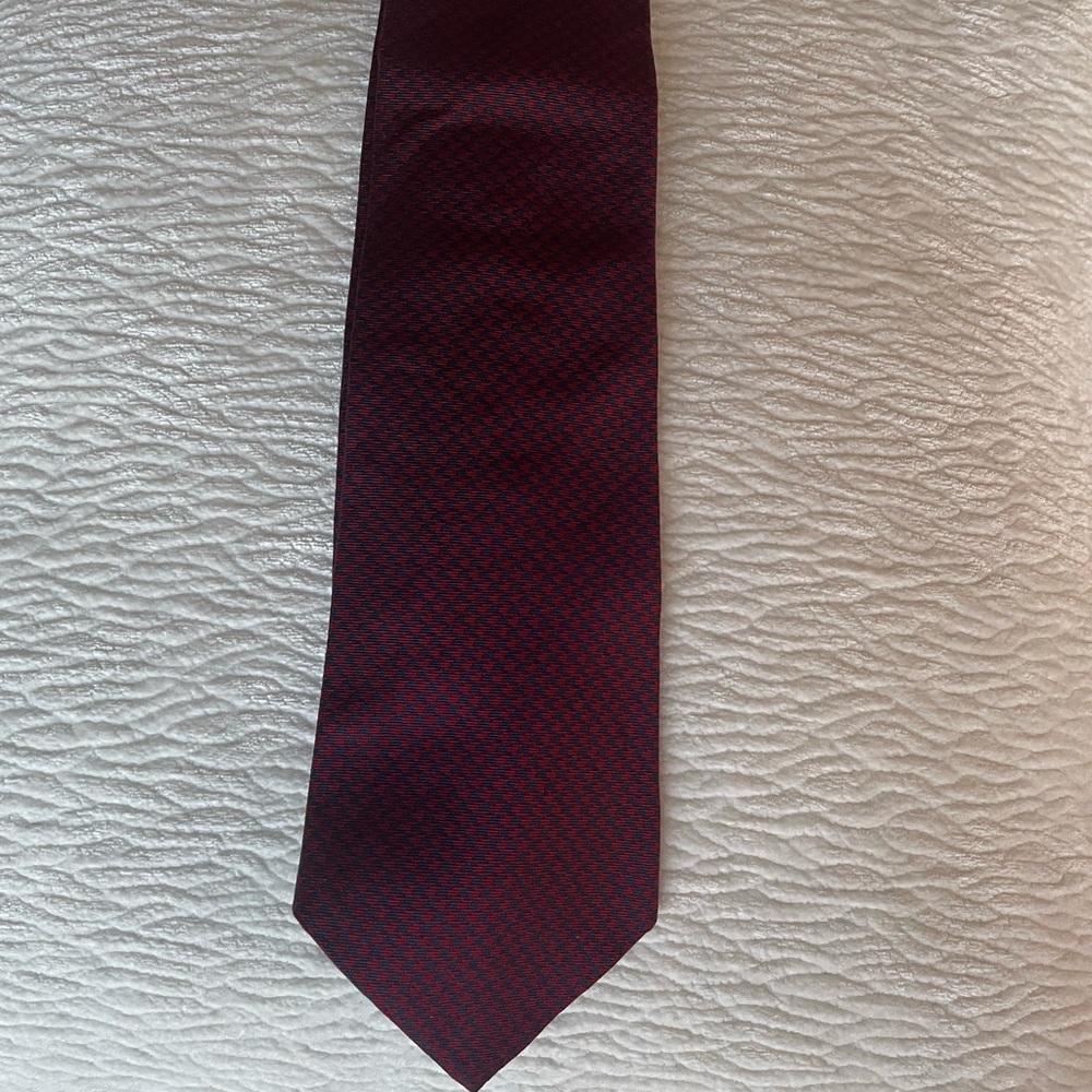 Men’s Brooks Brothers All Silk Tie~ Pre-loved